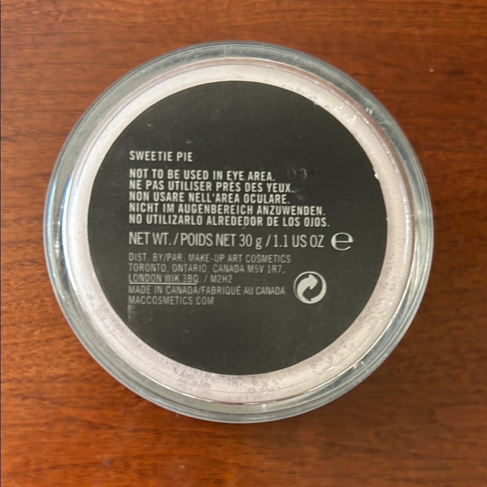 MAC Translucent Makeup Jar